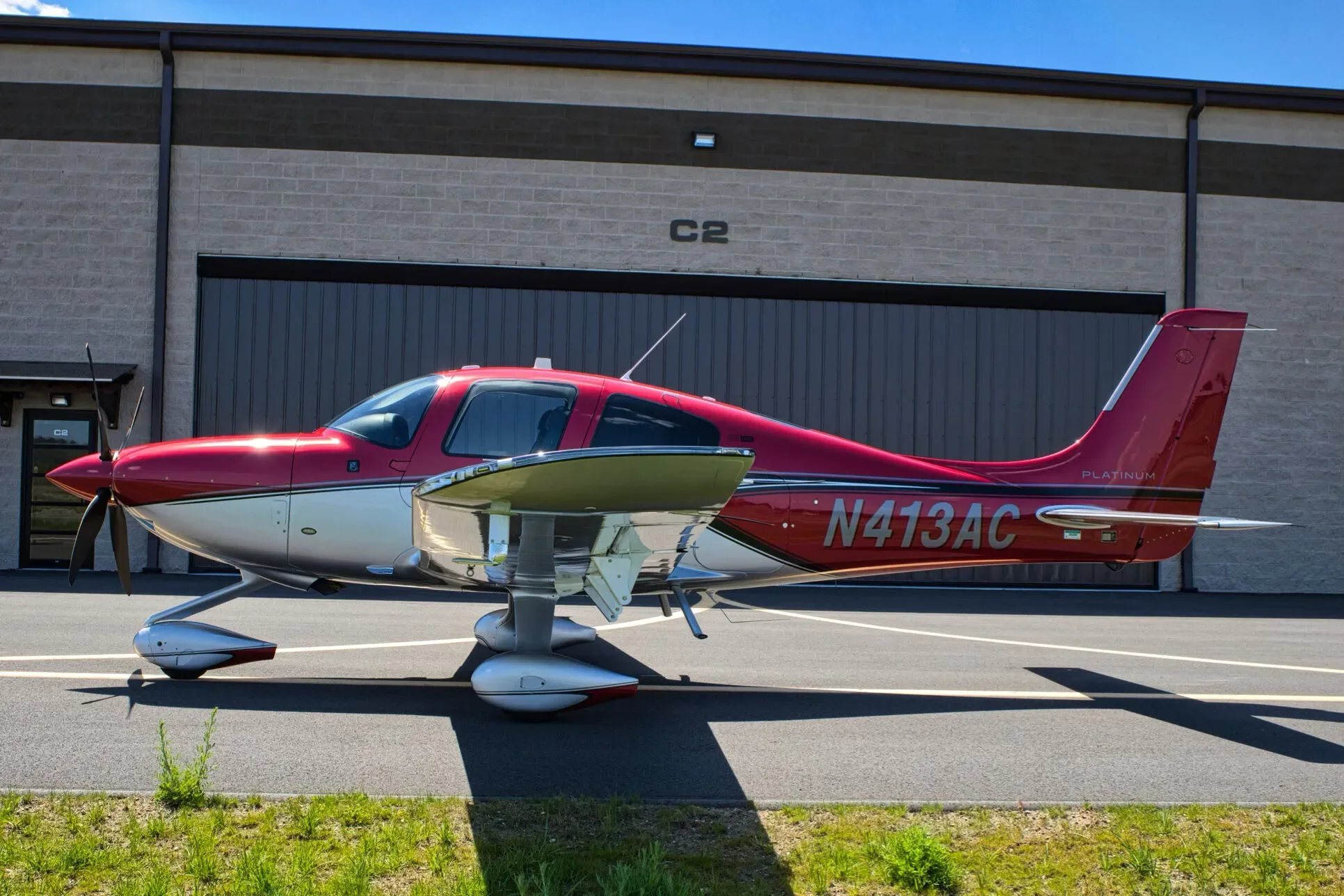 Exterior view of a 2023 Cirrus, 28-2173.
