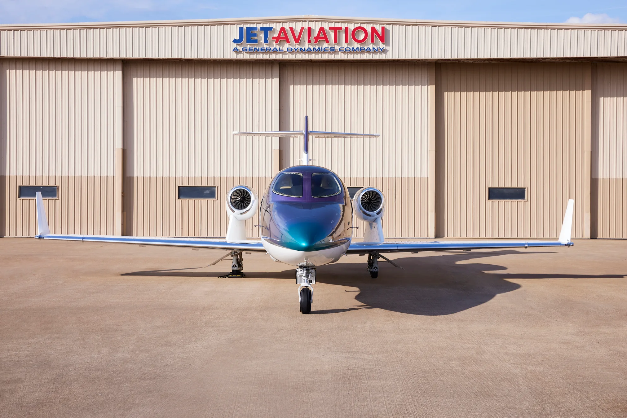 Avionics suite of a 2017 HondaJet HA-420.