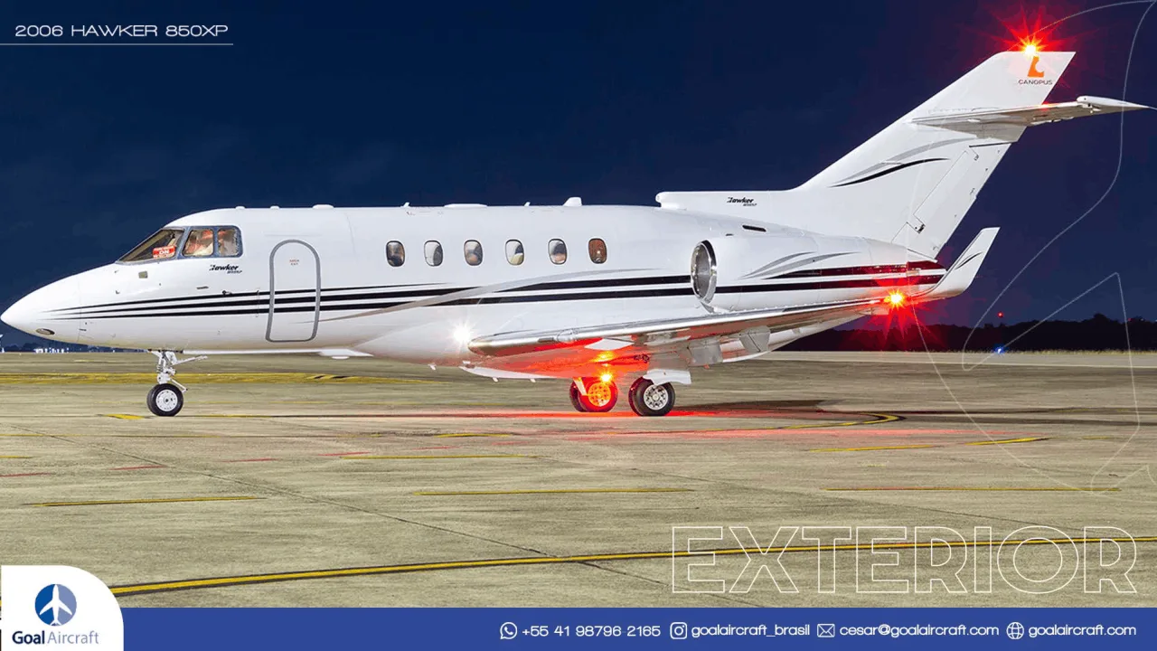 Exterior view of a 2006 Hawker 850XP.