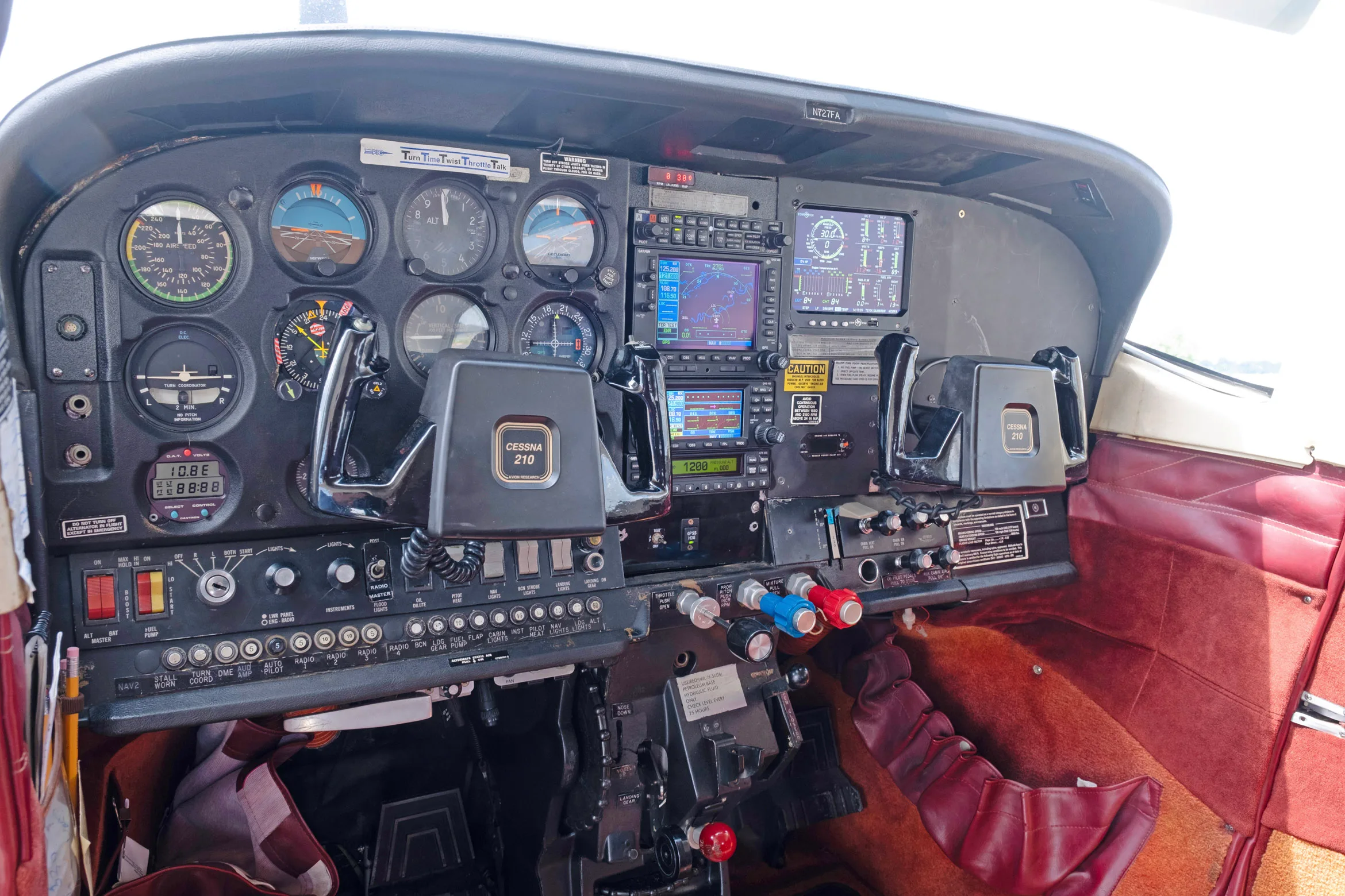 Cockpit and instrument panel of a 1971 Cessna T210K.