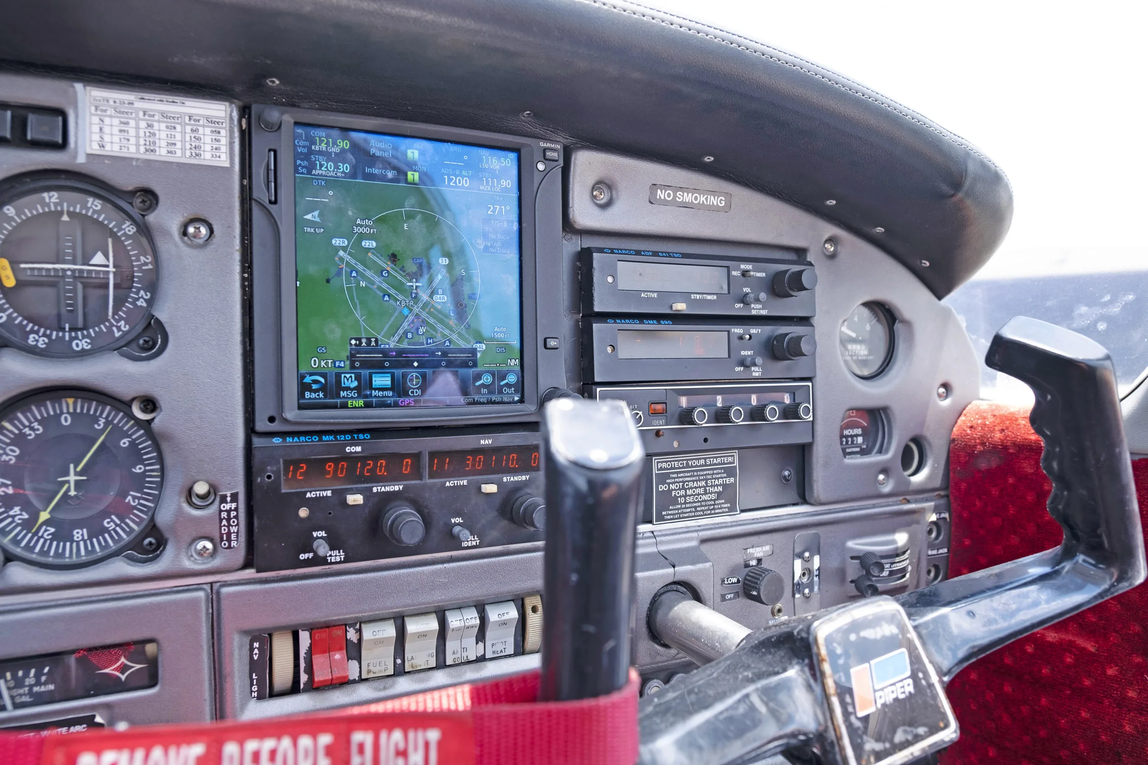 Avionics suite of a 1977 Piper PA-28-181.