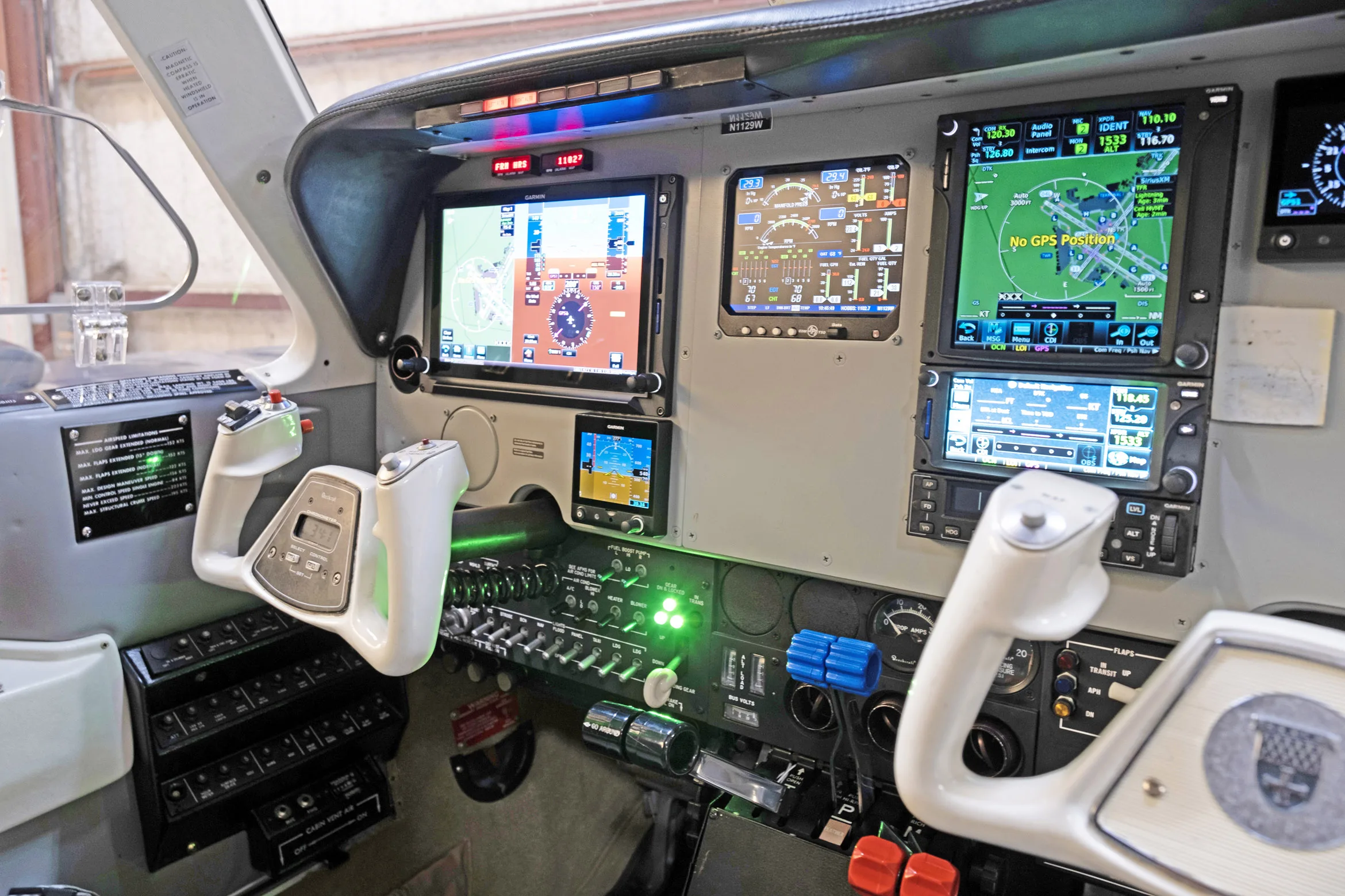 Cockpit and instrument panel of a 1997 Beechcraft 58.