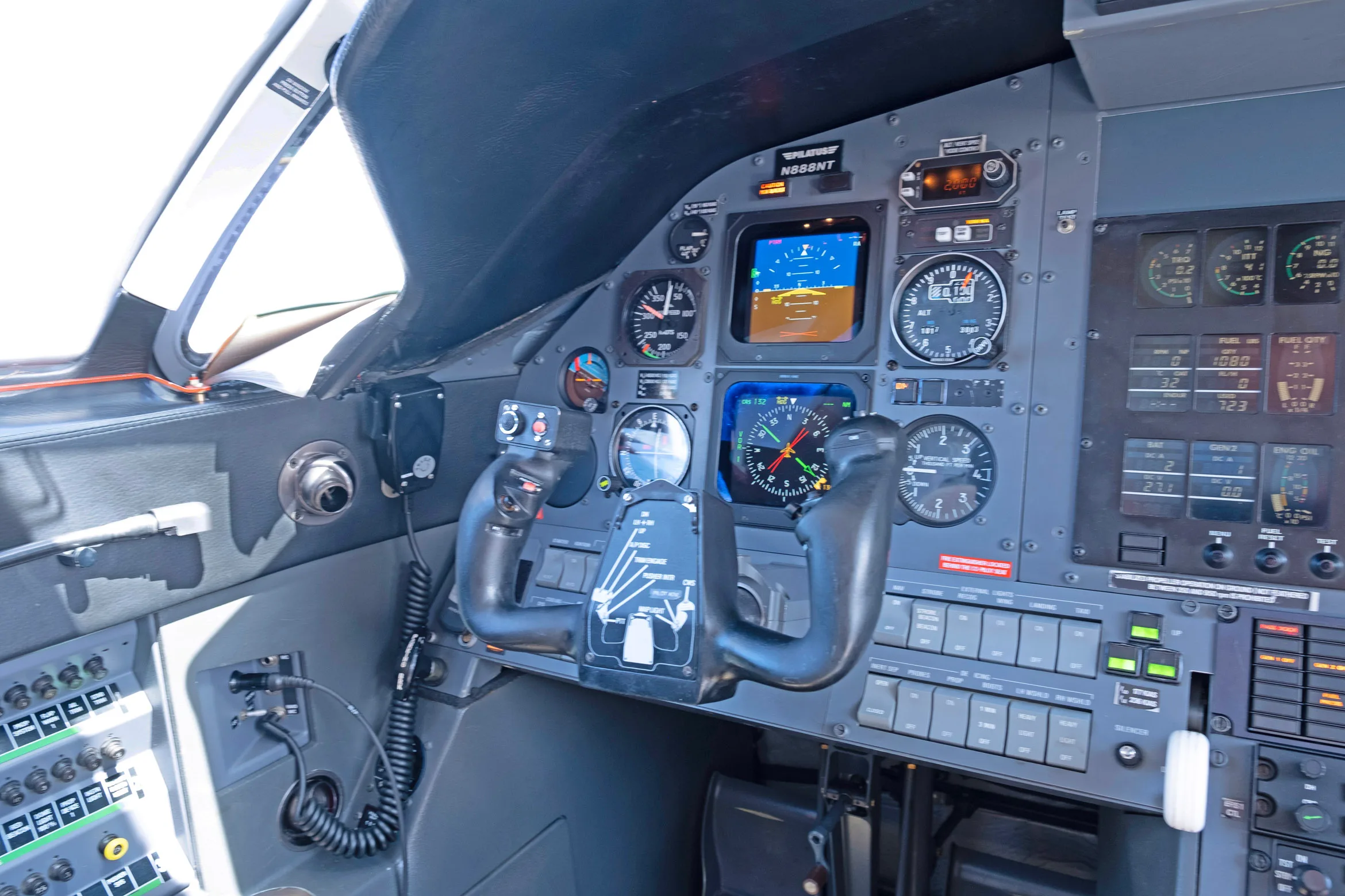 Cockpit and instrument panel of a 2000 Pilatus PC-12/45.
