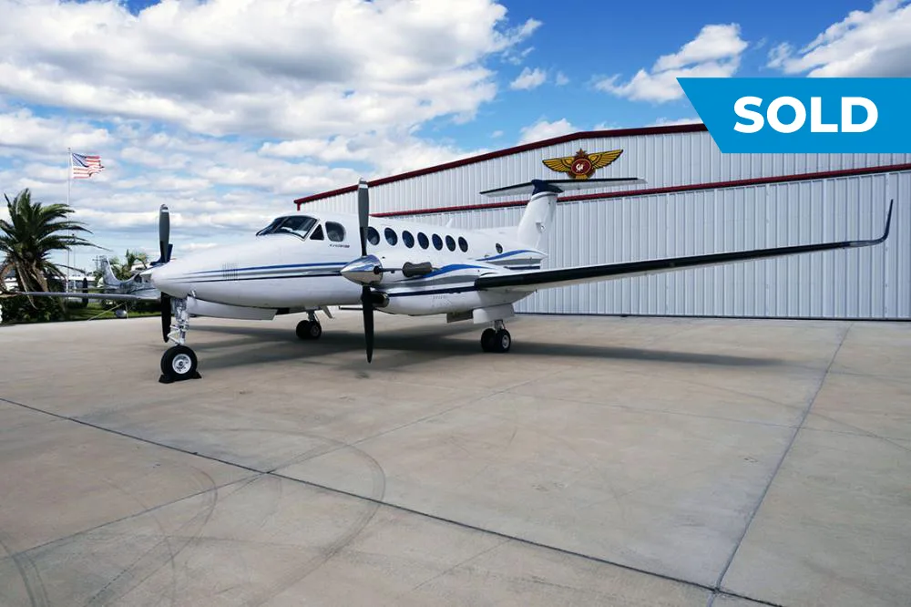 Exterior view of a 2015 Beechcraft King Air 350i, N365PT.