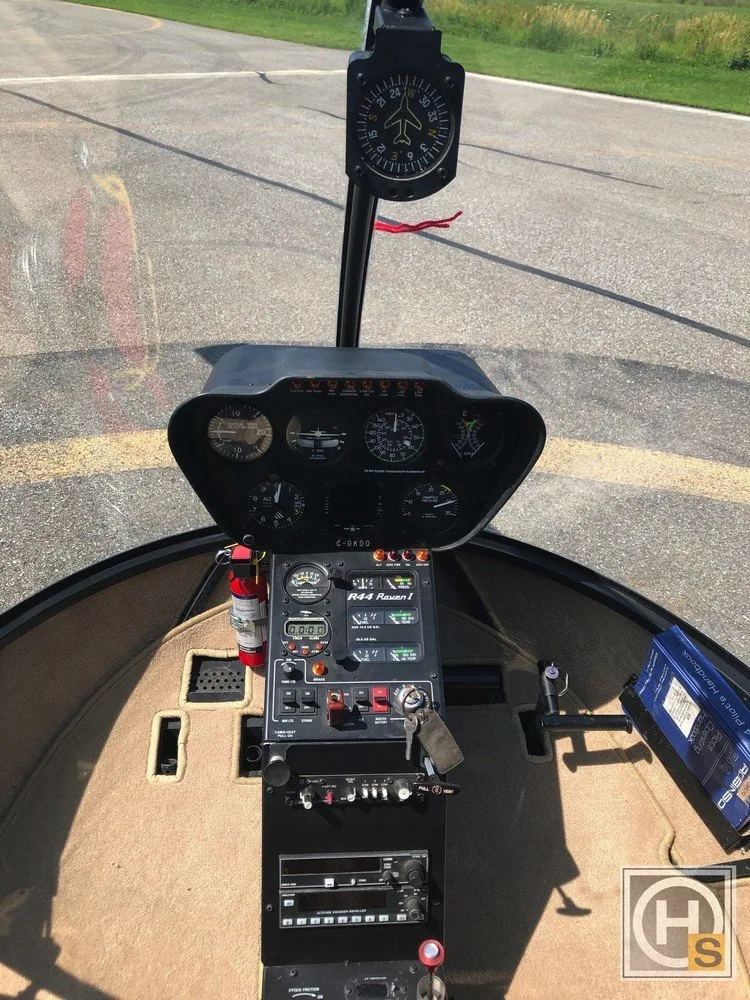 Cockpit and instrument panel of a Robinson R44 RAVEN I.