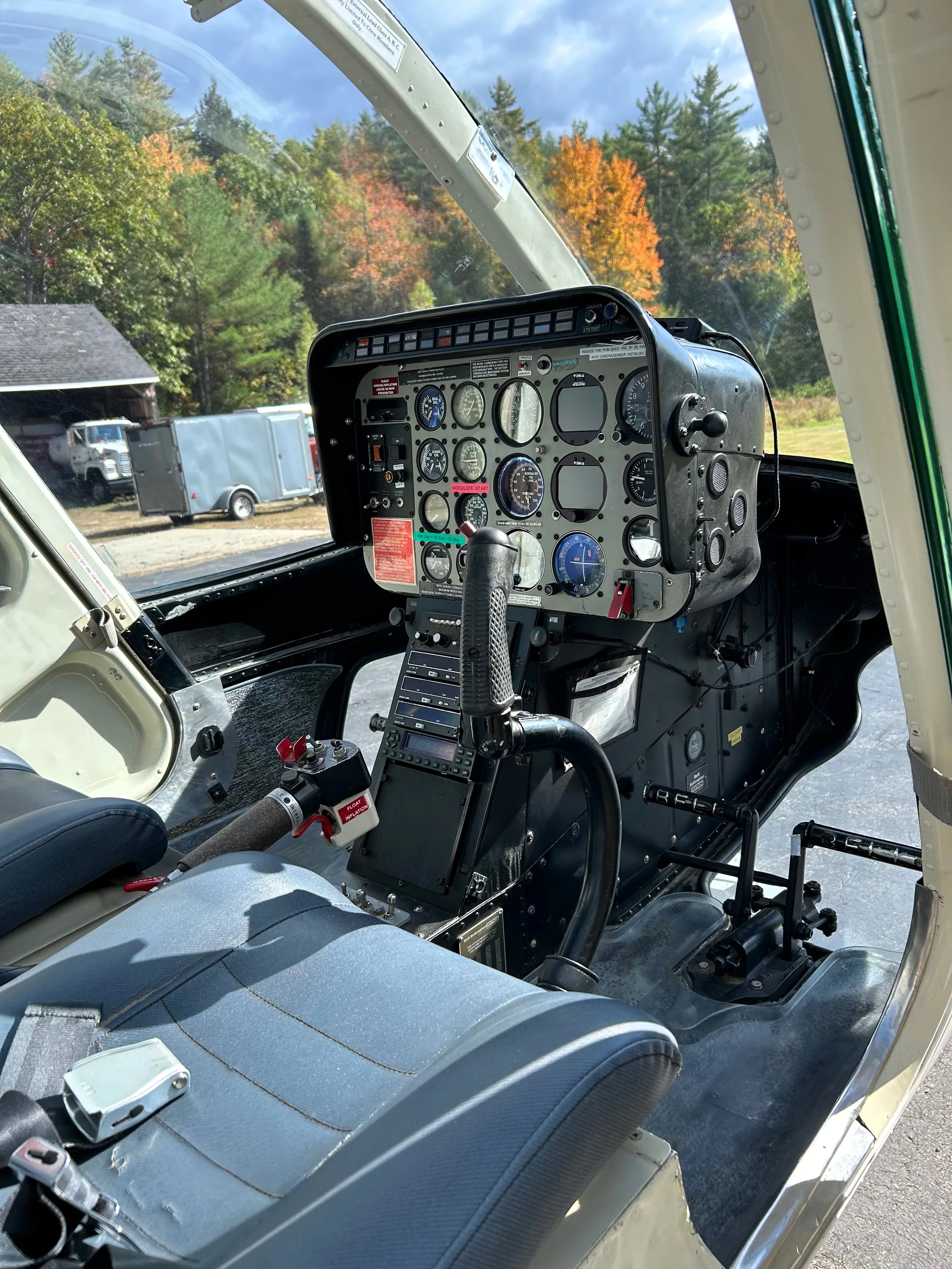 Cockpit and instrument panel of a 1991 Bell 206L3 Longranger.