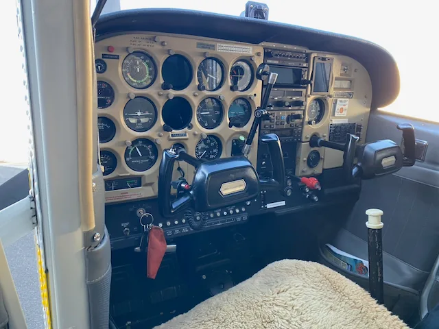Cockpit and instrument panel of a 1977 Cessna 180K.