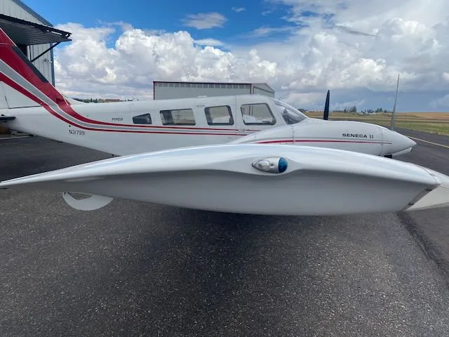 Exterior view of a 1978 Piper Seneca II PA-34-200T, N31799.