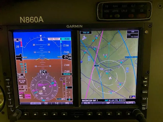 Avionics suite of a 1981 Beechcraft F33A Bonanza.