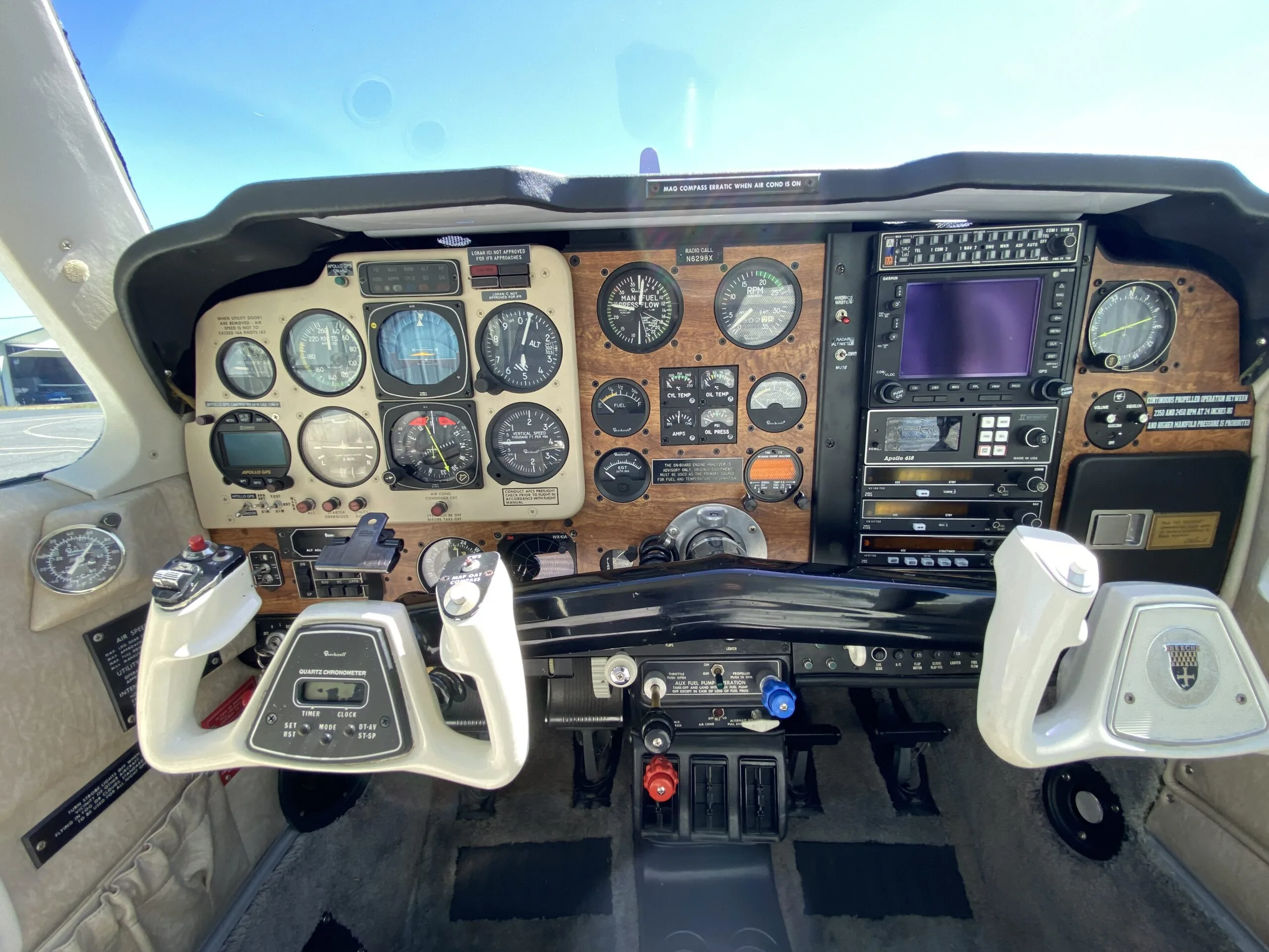 Cockpit and instrument panel of a 1982 Beechcraft A36 (Beech Aircraft 50th Anniversary Model).