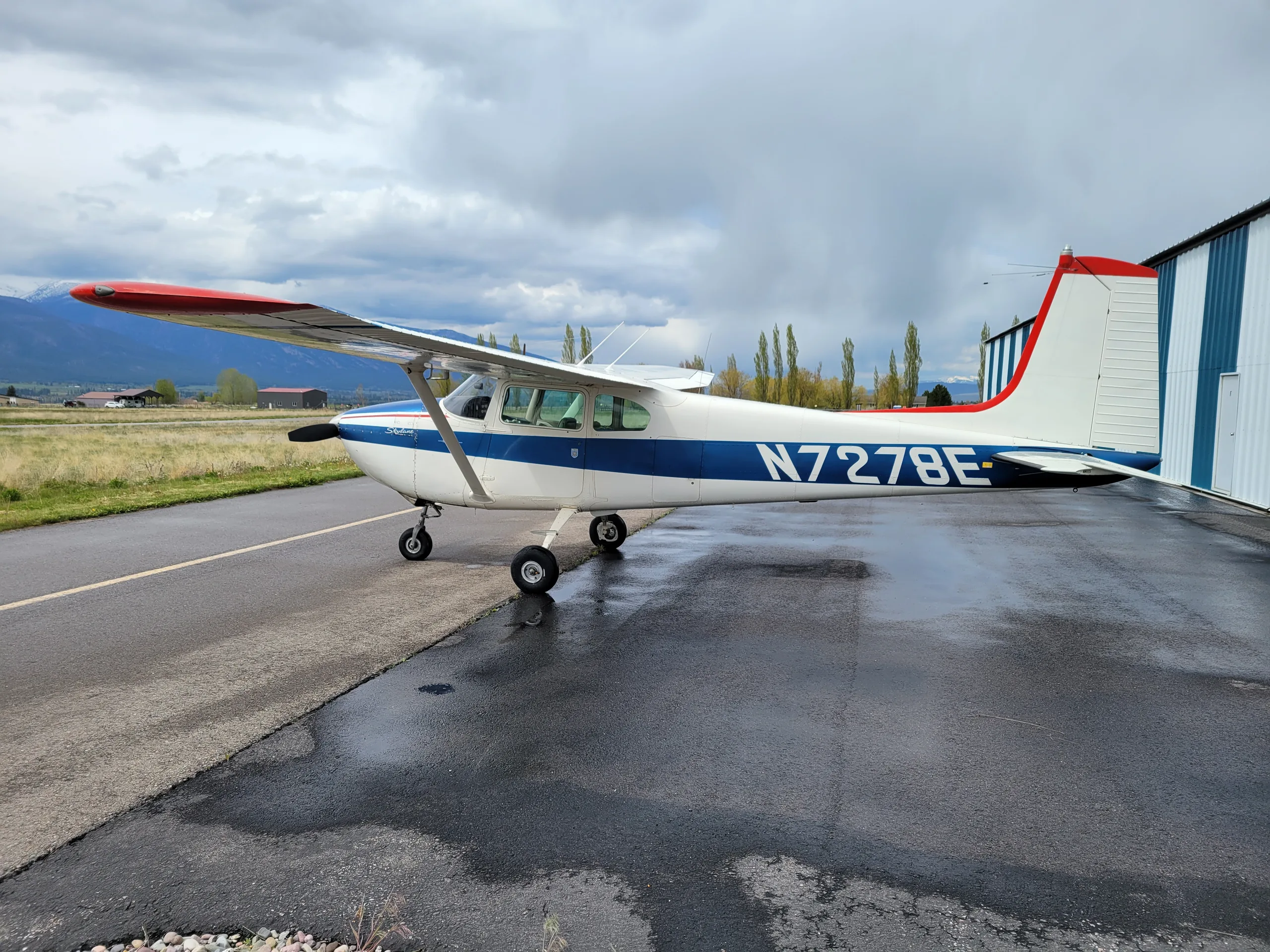 Cessna 182B Skyline