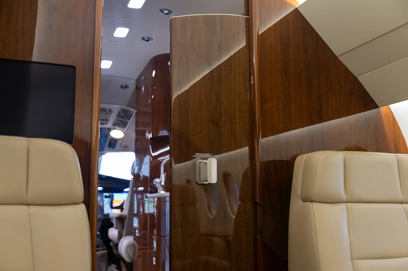Falcon 2000LX | SN 254