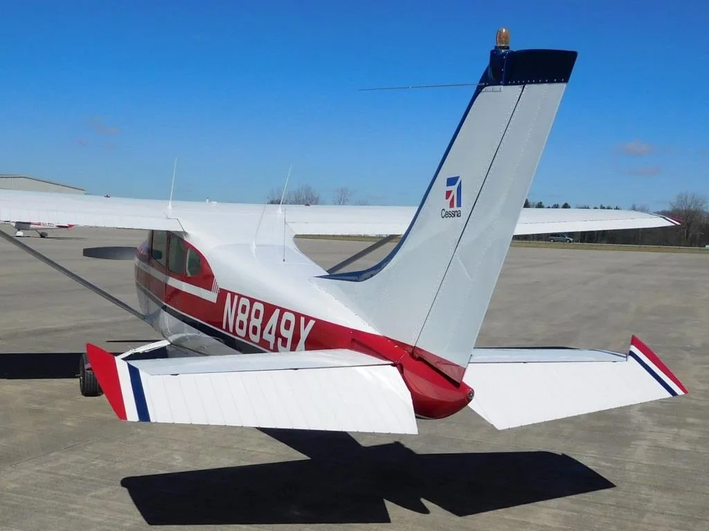 Exterior view of a 1961 Cessna 182 - N8849X Aircraft.