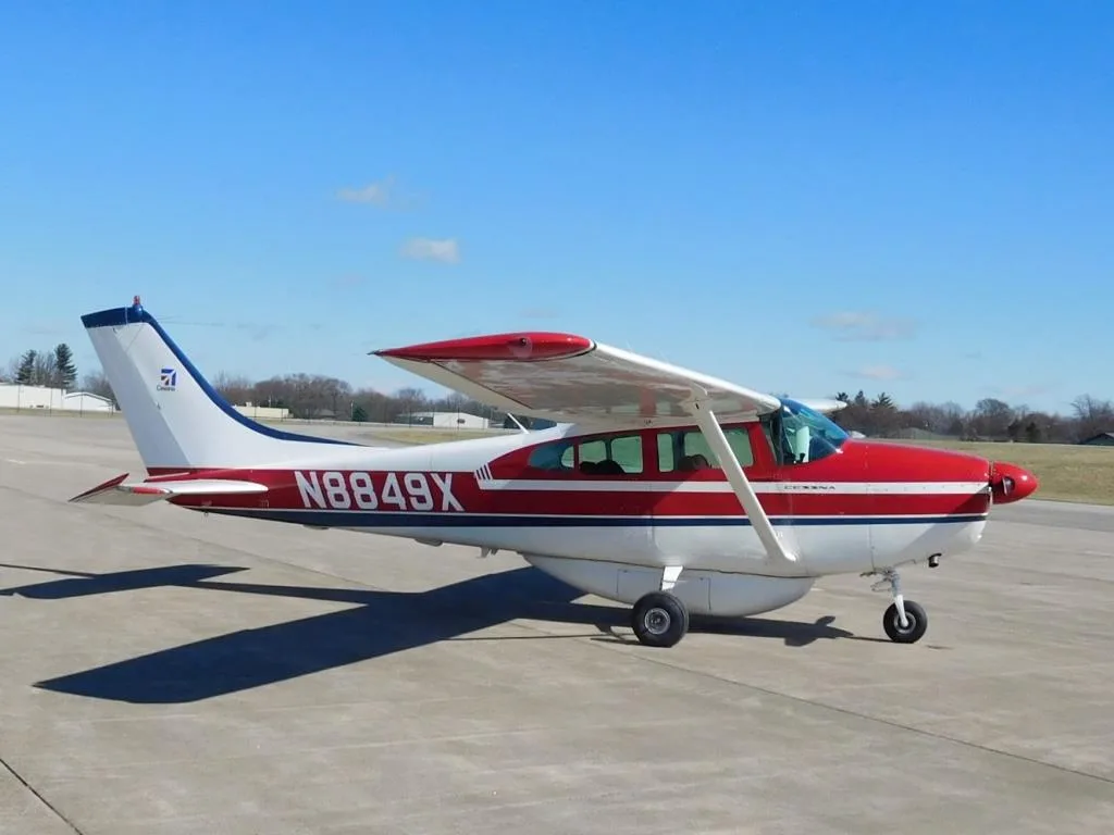 Exterior view of a 1961 Cessna 182 - N8849X Aircraft.