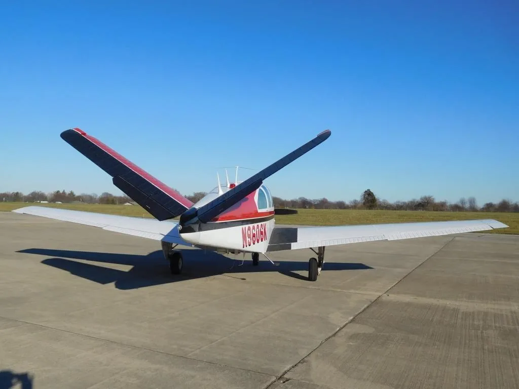 Exterior view of a 1962 Beech P35 - N9606K Aircraft.