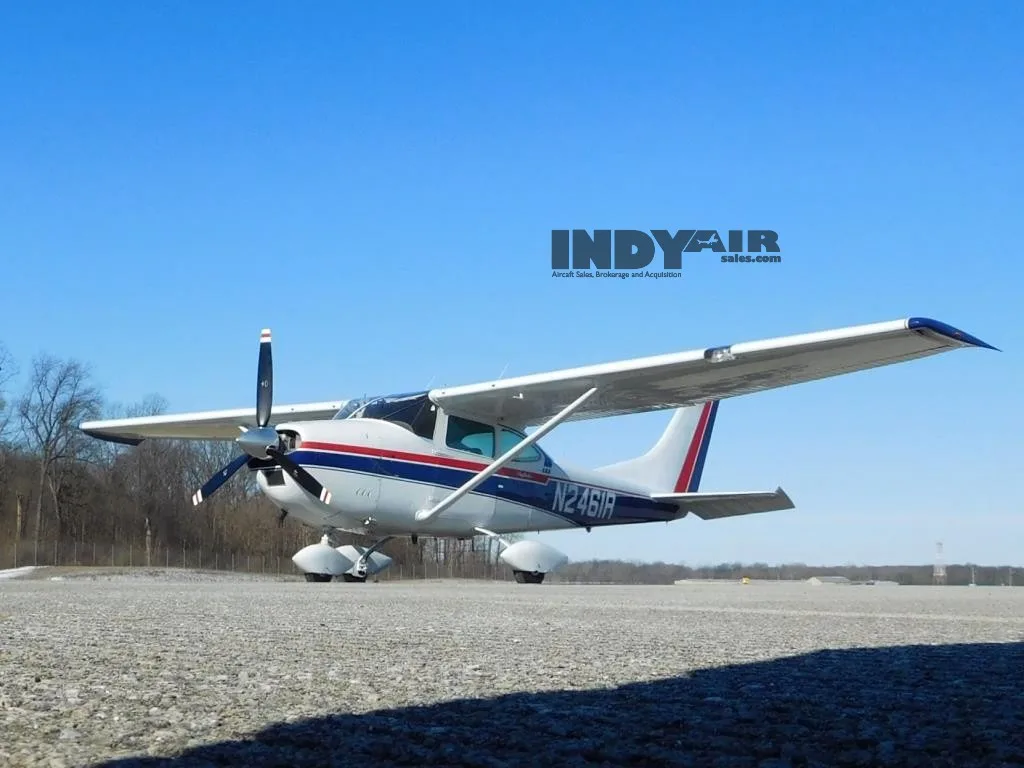 Exterior view of a 1964 Cessna 182 - N2461R Aircraft.
