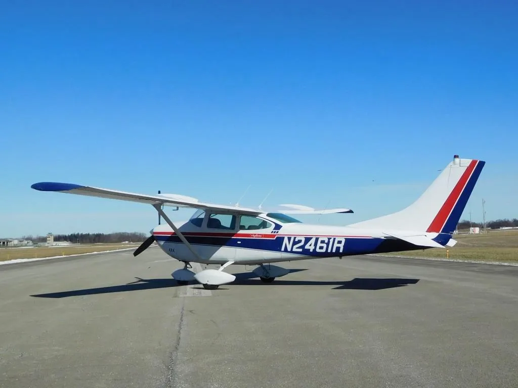 Exterior view of a 1964 Cessna 182 - N2461R Aircraft.