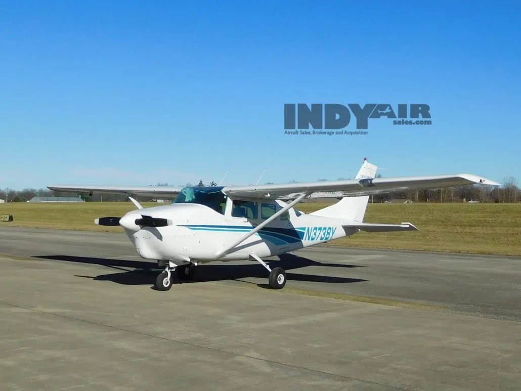 Exterior view of a 1964 Cessna 210D - N3738Y Aircraft.