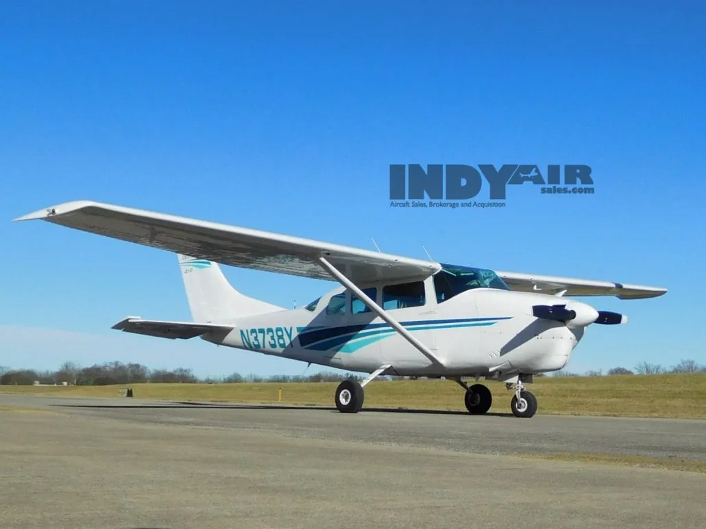 Exterior view of a 1964 Cessna 210D - N3738Y Aircraft.