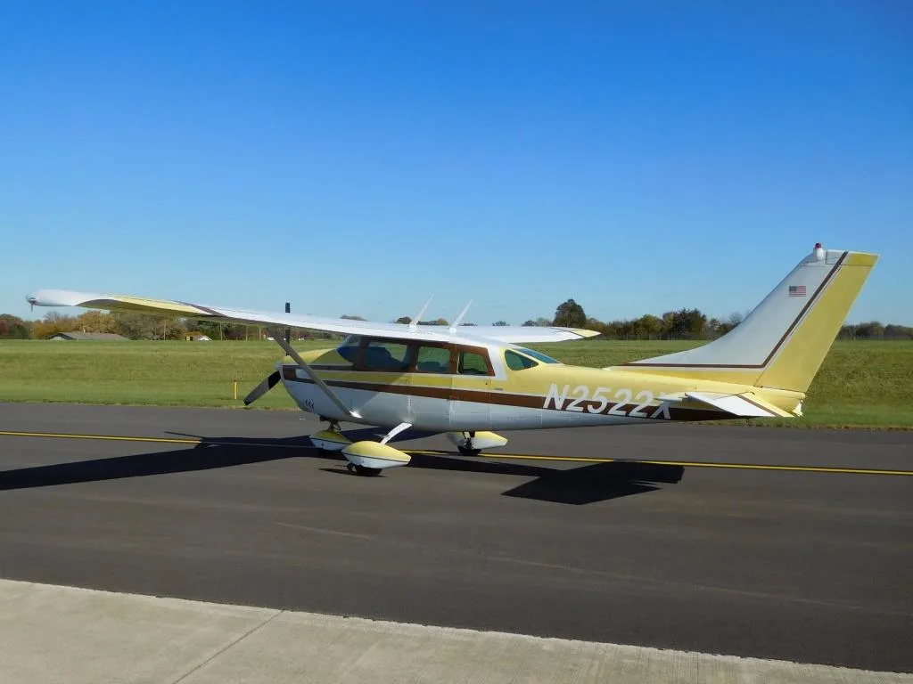 Exterior view of a 1965 Cessna P206- N2522X Aircraft.