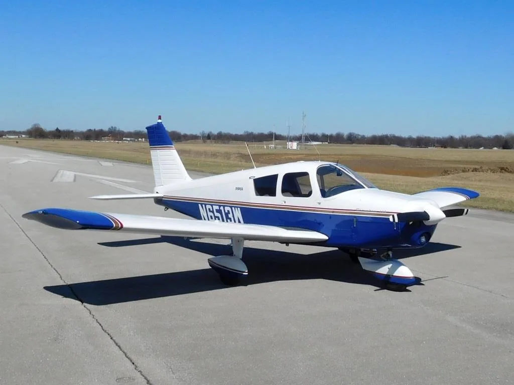 Exterior view of a 1964 Piper Cherokee 140 - N6513W Aircraft.
