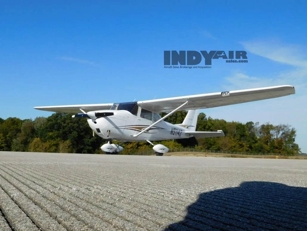 Exterior view of a 1965 Cessna 172 - N9114Z Aircraft.