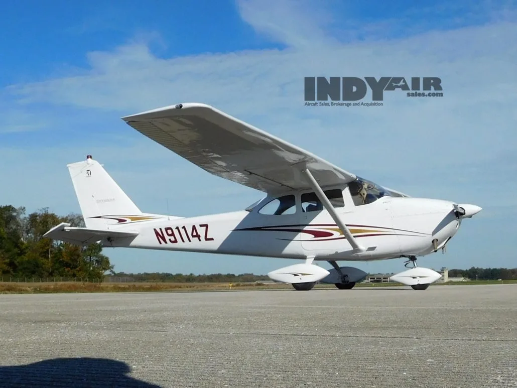 Exterior view of a 1965 Cessna 172 - N9114Z Aircraft.