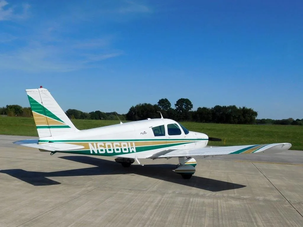 Exterior view of a 1965 Piper Cherokee 140 - N6068W Aircraft.