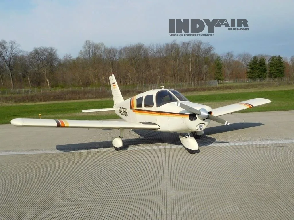 Exterior view of a 1966 Piper Cherokee 140- N6391R Aircraft.
