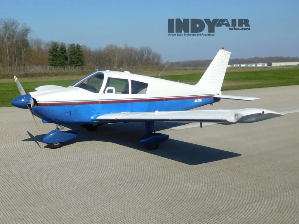 Exterior view of a 1966 Piper Cherokee 180 - N9156J Aircraft.