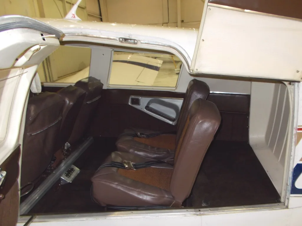 Cabin interior of a 1966 Piper Cherokee SIX - N3899W Aircraft.