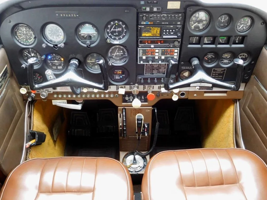 Cockpit and instrument panel of a 1967 Cessna 172 n3285l.