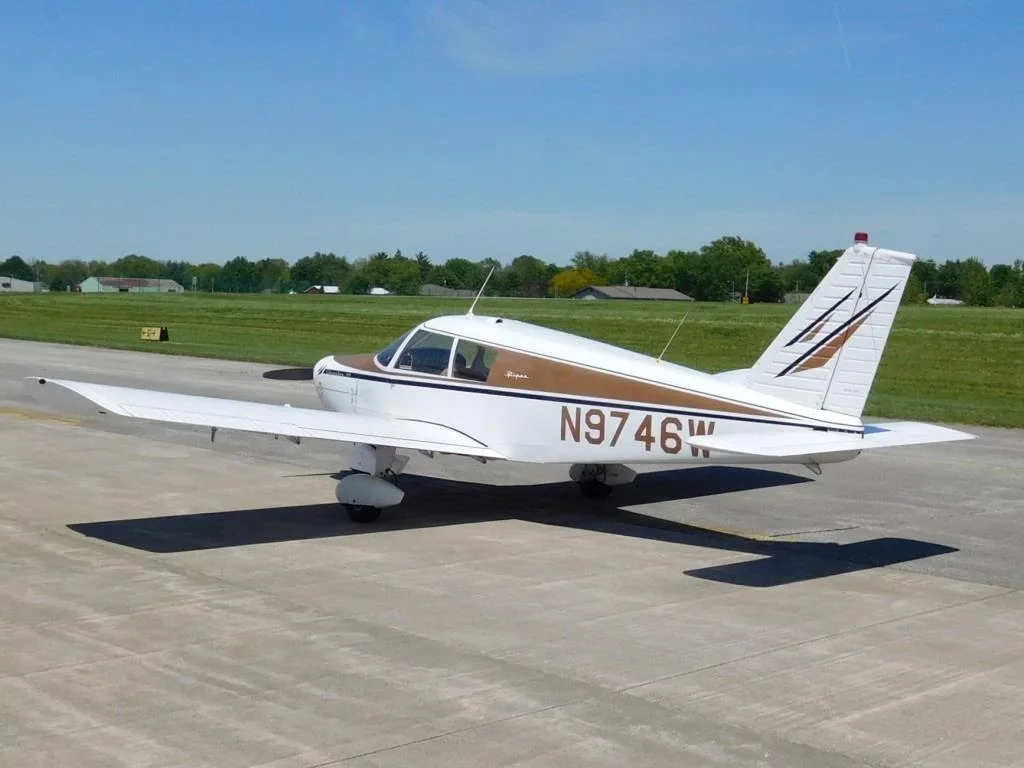 Exterior view of a 1967 Piper Cherokee 140 - N9746W Aircraft.