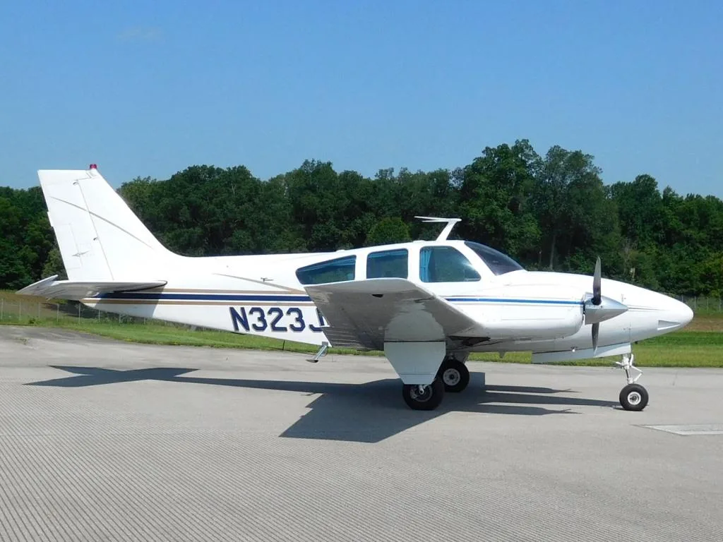 Exterior view of a 1968 Beechcraft D55 Baron - N323JL Aircraft.