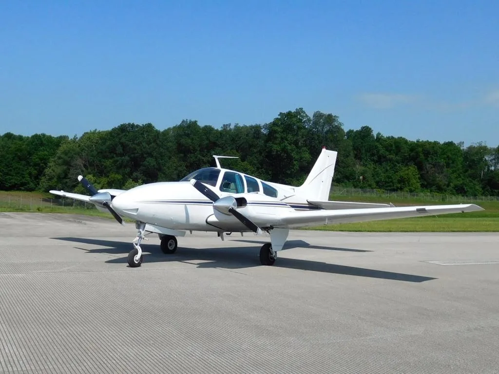 Exterior view of a 1968 Beechcraft D55 Baron - N323JL Aircraft.
