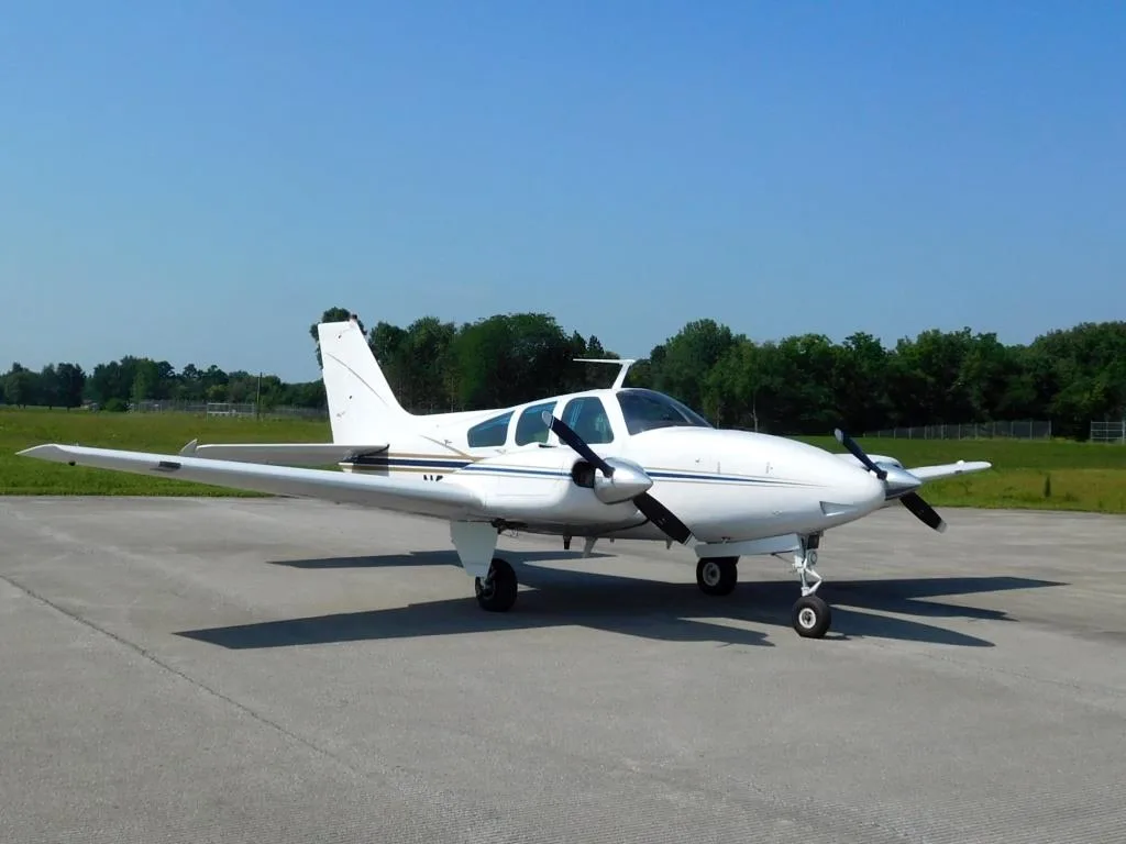 Exterior view of a 1968 Beechcraft D55 Baron - N323JL Aircraft.