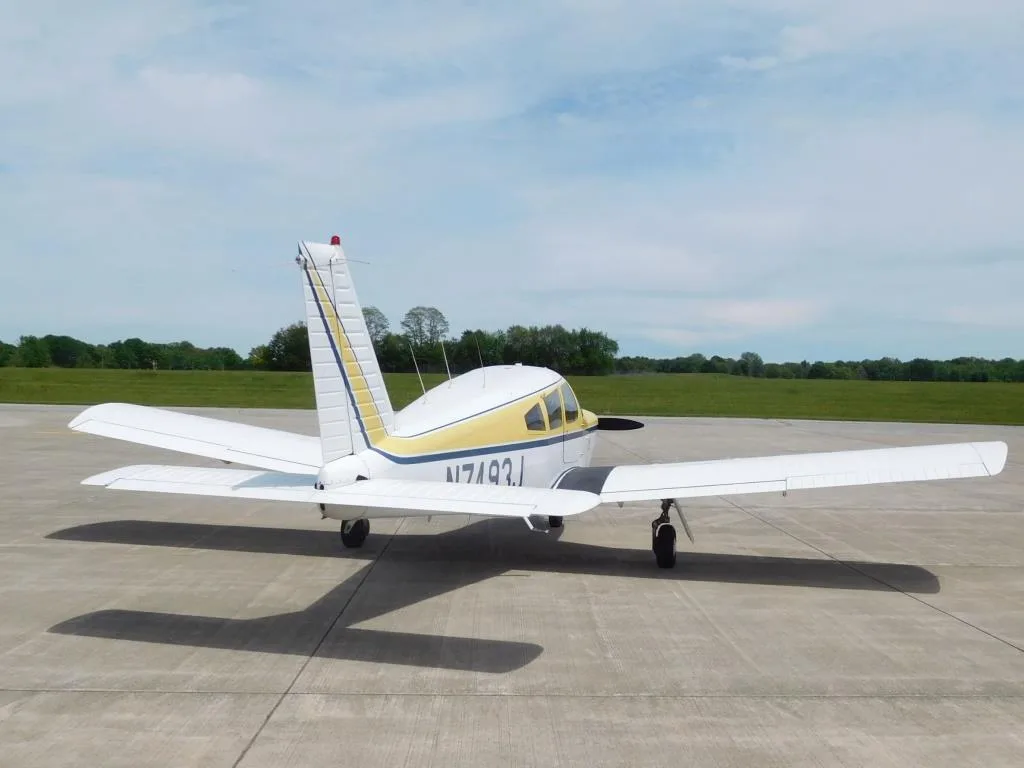 Exterior view of a 1968 Piper Arrow - N7493J Aircraft.