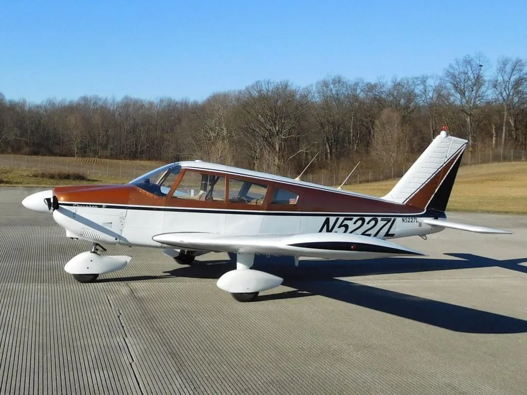 Exterior view of a 1968 Piper Cherokee 180 - N5227L Aircraft.