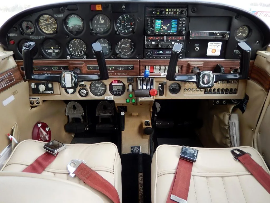 Cockpit and instrument panel of a 1969 Piper Arrow 200 - N2986R Aircraft.