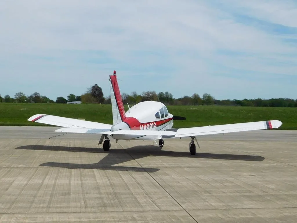 Exterior view of a 1970 Piper Arrow 200 - N4981S Aircraft.