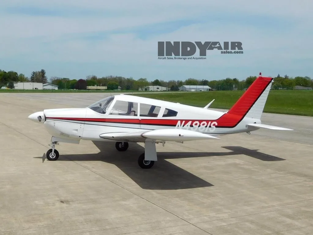 Exterior view of a 1970 Piper Arrow 200 - N4981S Aircraft.