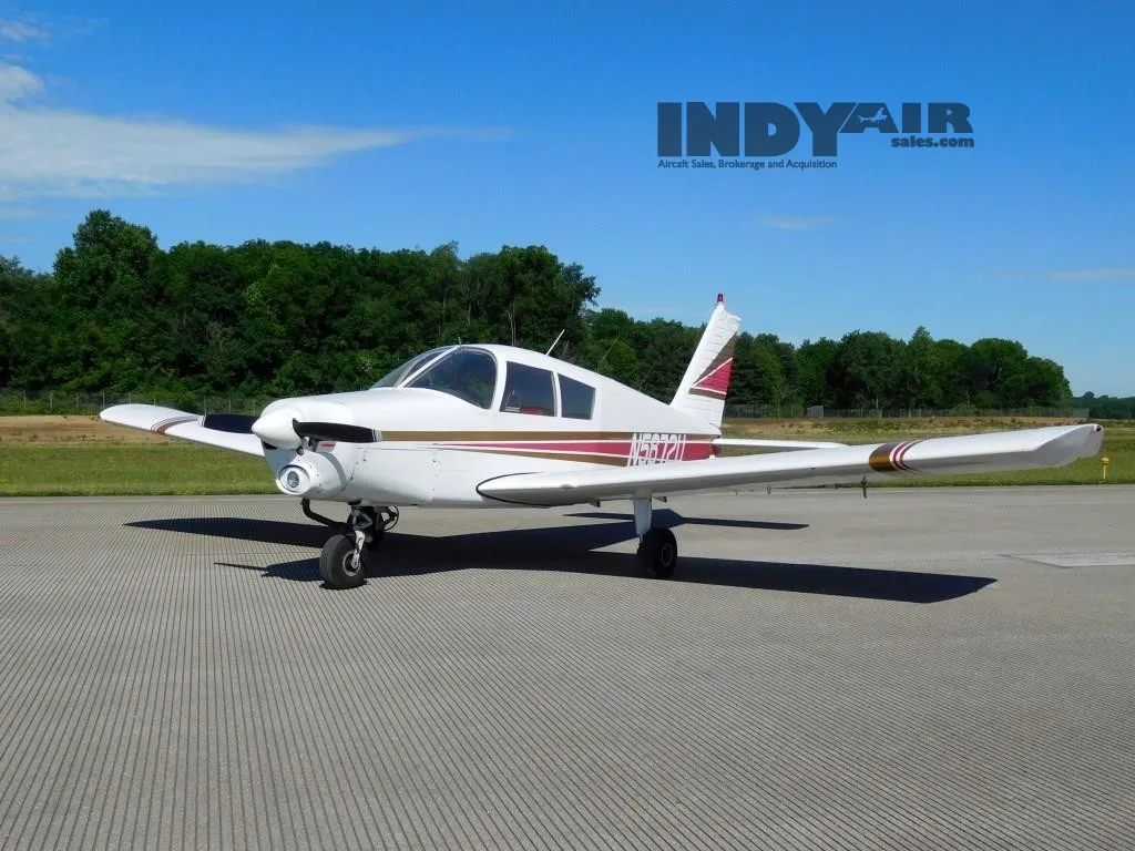 Exterior view of a 1970 Piper Cherokee 140 - N5872U Aircraft.