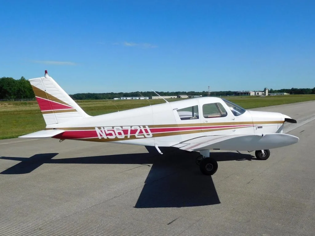 Exterior view of a 1970 Piper Cherokee 140 - N5872U Aircraft.