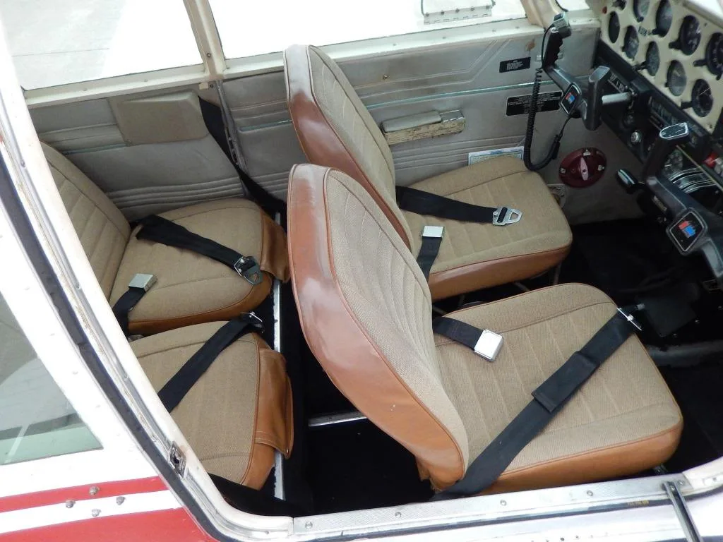 Cabin interior of a 1971 Piper Cherokee 140- N418FL Aircraft.