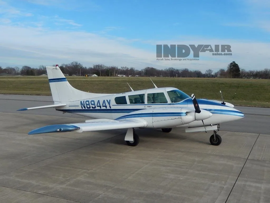 Exterior view of a 1971 Piper PA39 Twin Comanche- N8944Y Aircraft.