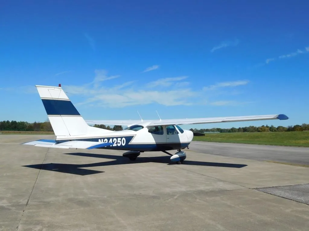 Exterior view of a 1972 Cessna 177B - N34250 Aircraft.