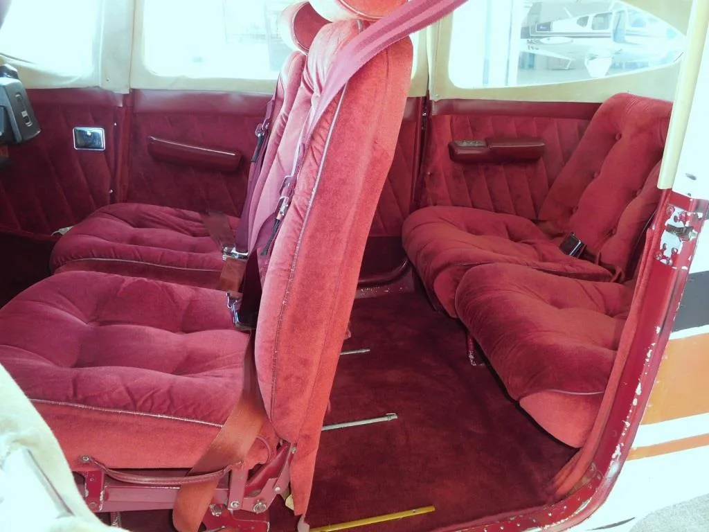 Cabin interior of a 1972 Cessna 182 - N20794 Aircraft.