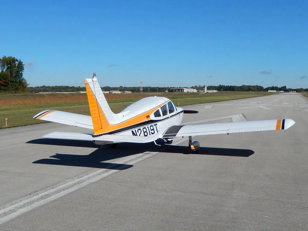 Exterior view of a 1972 Piper Cherokee 180- N2819T Aircraft.