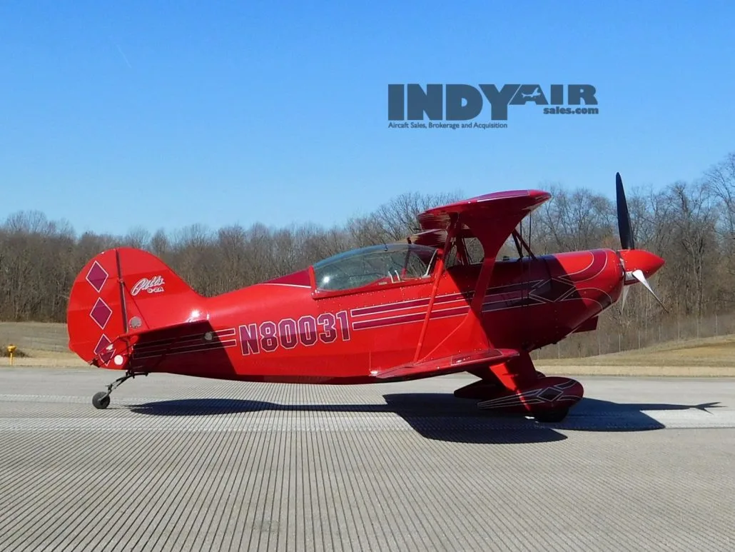 Exterior view of a 1973 Pitts S-2A - N80031 Aircraft.