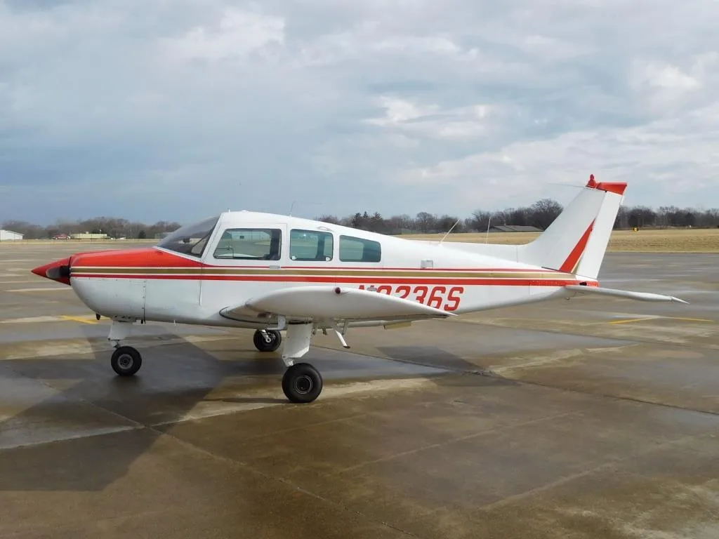 Exterior view of a 1975 Beech Sundowner - N9236S Aircraft.